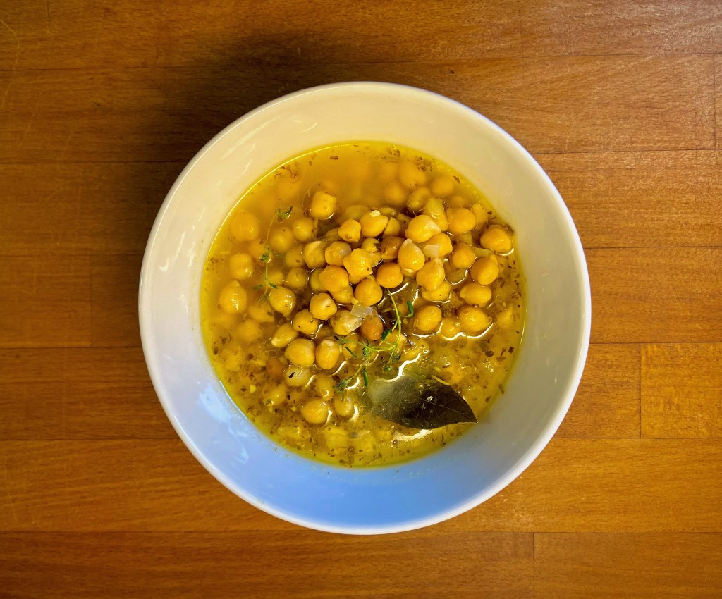 Greek chickpea soup